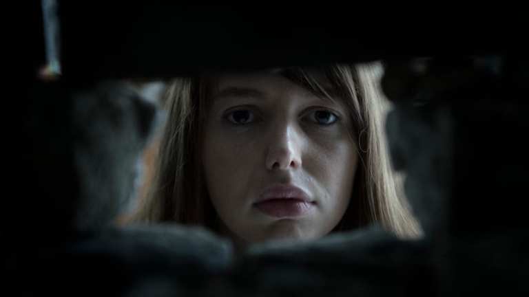 Seána Kerslake in The Hole in the Ground (2019).