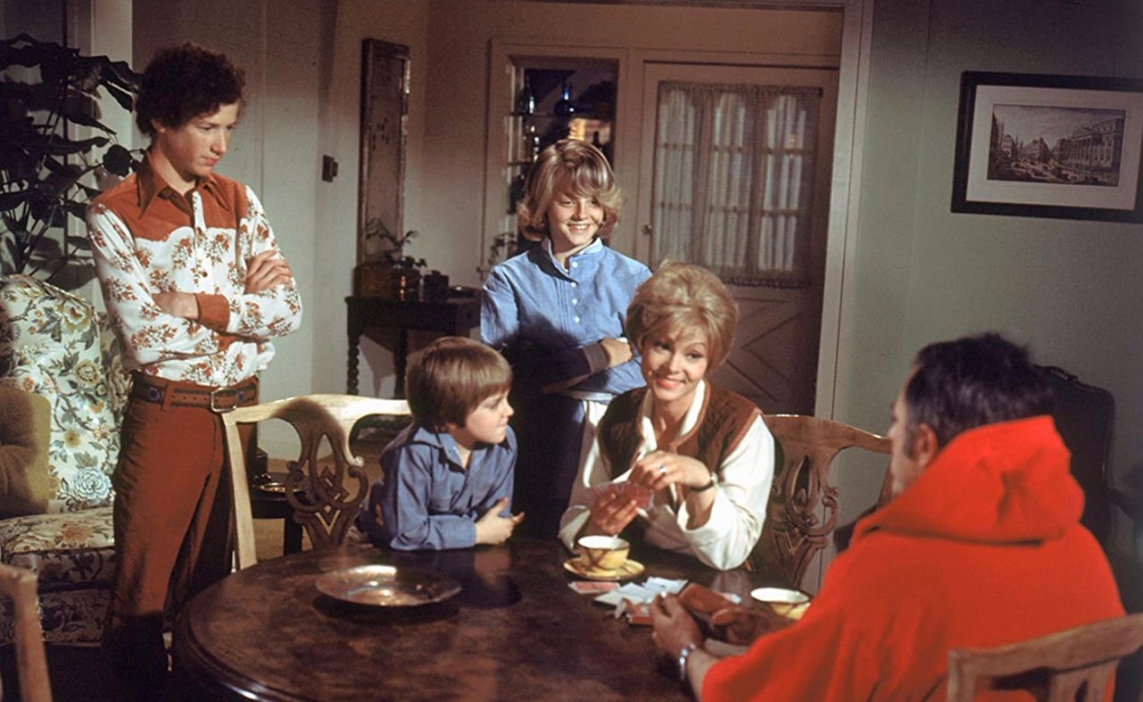 Jodie Foster, John Astin, Barbara Harris, Sparky Marcus, and Marc McClure in Freaky Friday (1976).