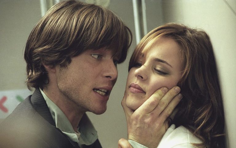 Cillian Murphy and Rachel McAdams in Red Eye (2005).