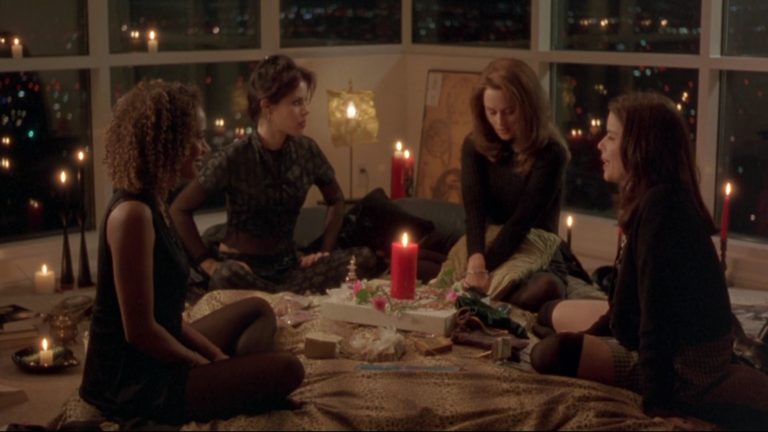 Rachel True, Fairuza Balk, Robin Tunney, and Neve Campbell in The Craft (1996).