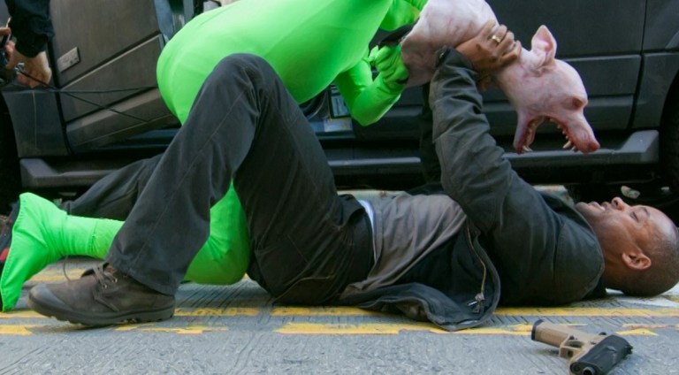 Behind the scenes of the infected dog attack in I Am Legend (2007).