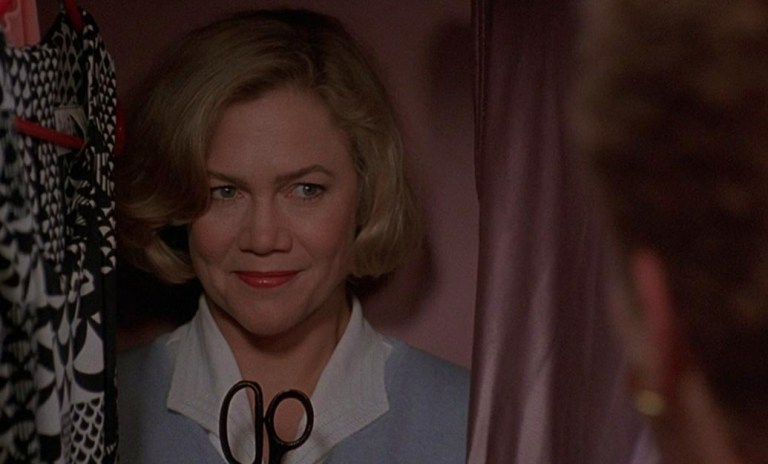 Kathleen Turner in Serial Mom (1994).