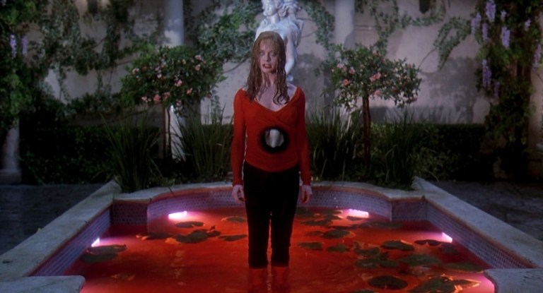 Goldie Hawn in Death Becomes Her (1992)
