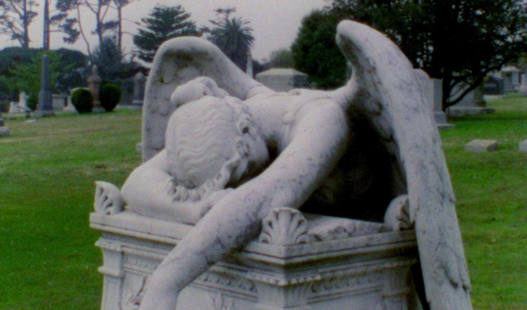 A weeping angel statue in Of the Dead (1979).