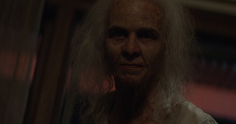 Mia Goth as Pearl in X (2022).