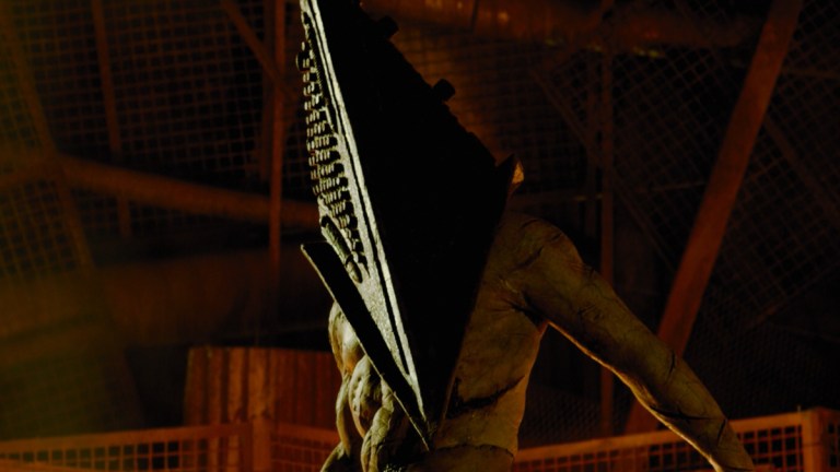 🖤🤍 on X: remember pyramid head in silent hill revelation   / X