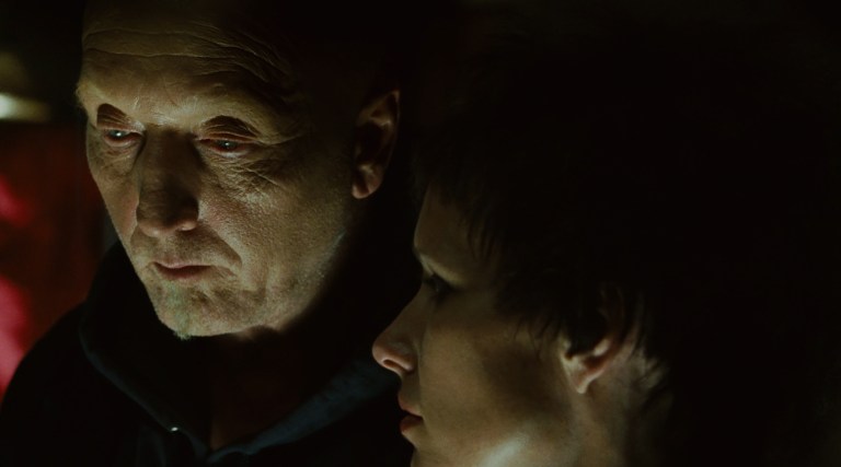 Tobin Bell and Shawnee Smith in a flashback in Saw III (2006).