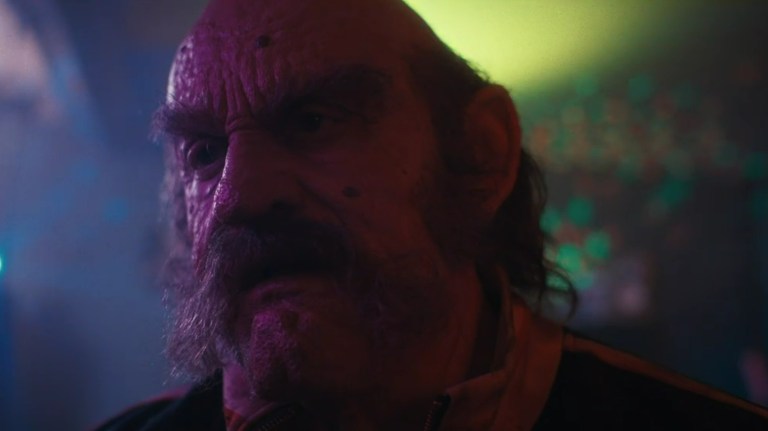 Alex Winter as Vlad in Destroy All Neighbors (2024).