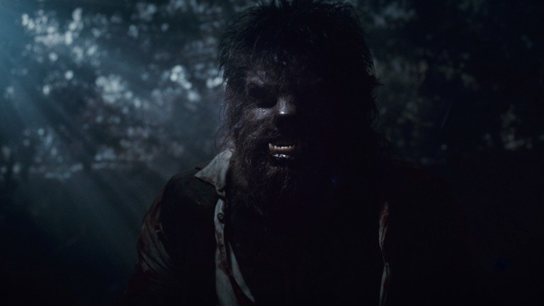 The wolfman snarls in The Wolfman (2010).