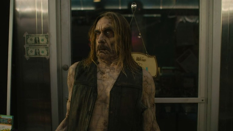 Iggy Pop as a zombie in The Dead Don't Die (2019).
