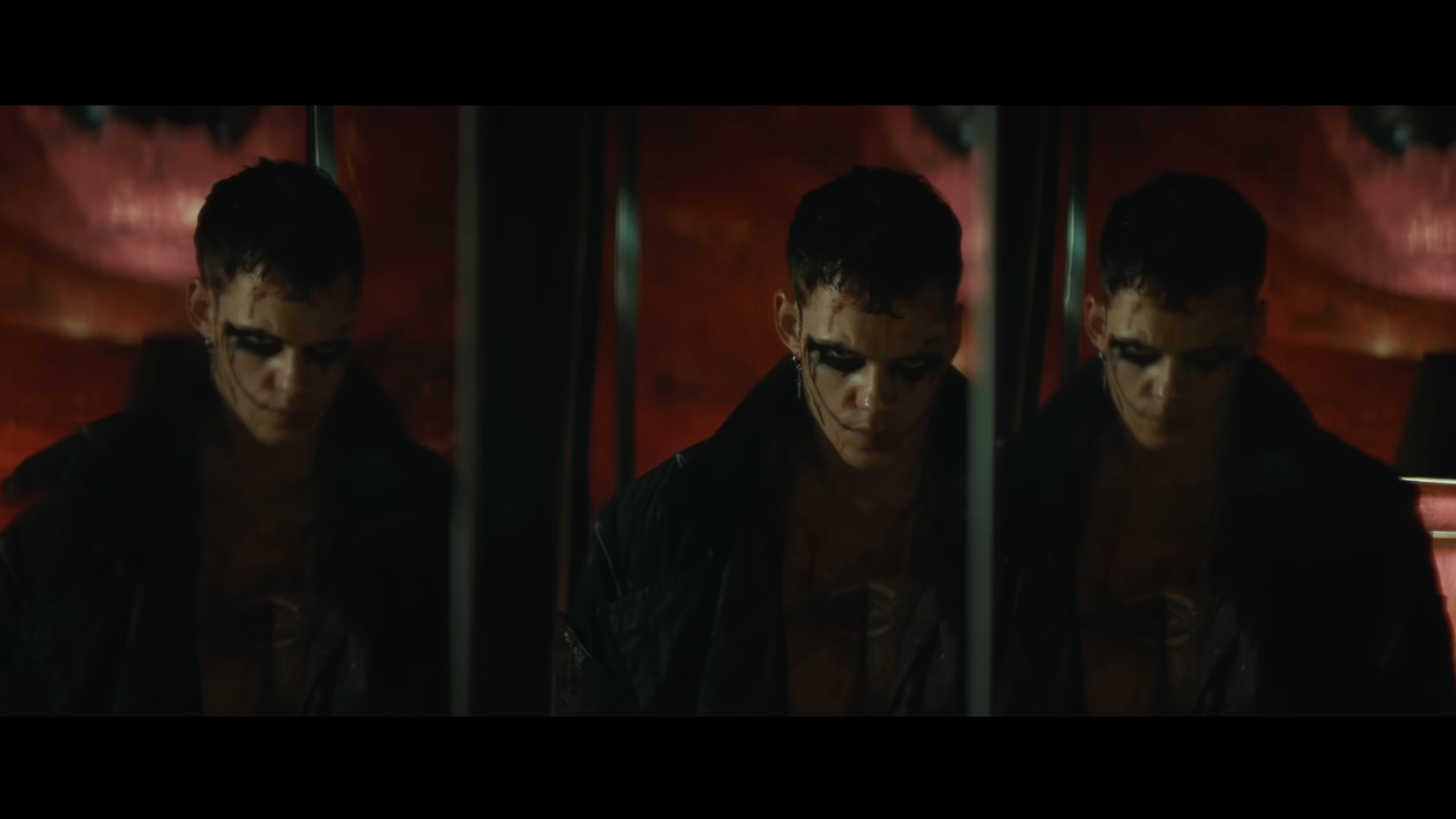Point Crow Eric ‘The Crow’ Review: An Unnecessary Adaptation that Misses the Point of ...
