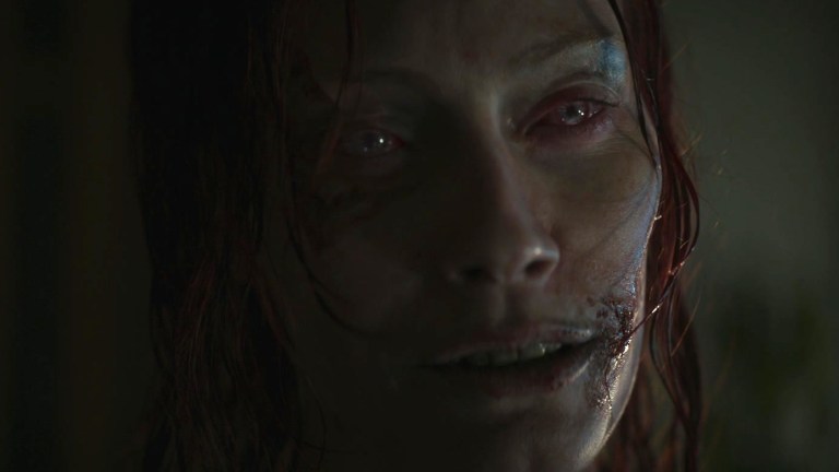 Alyssa Sutherland in Evil Dead Rise (2023).