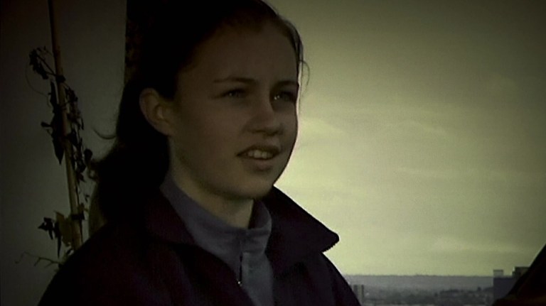 Megan Burns in 28 Days Later (2002).