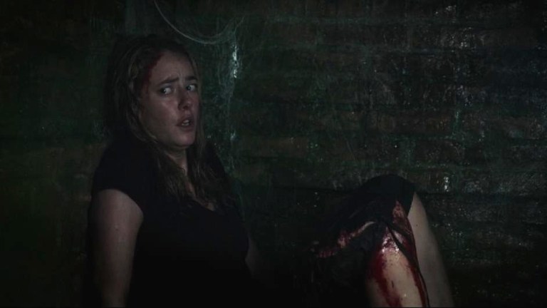 Kaya Scodelario in Crawl