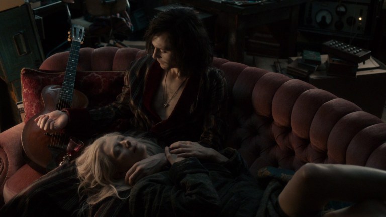 Only Lovers Left Alive (2013)