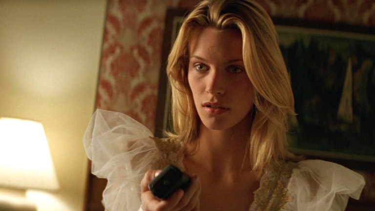 Natasha Henstridge in Species (1995).