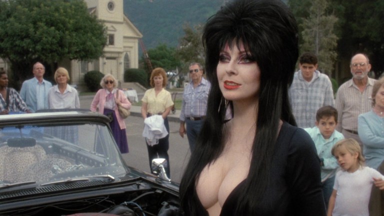Cassandra Peterson in Elvira: Mistress of the Dark (1988).