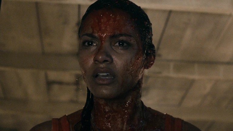 Jessica Lucas as Olivia in Evil Dead (2013).