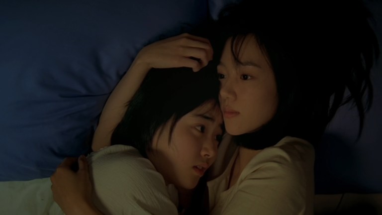 A Tale of Two Sisters (2003)