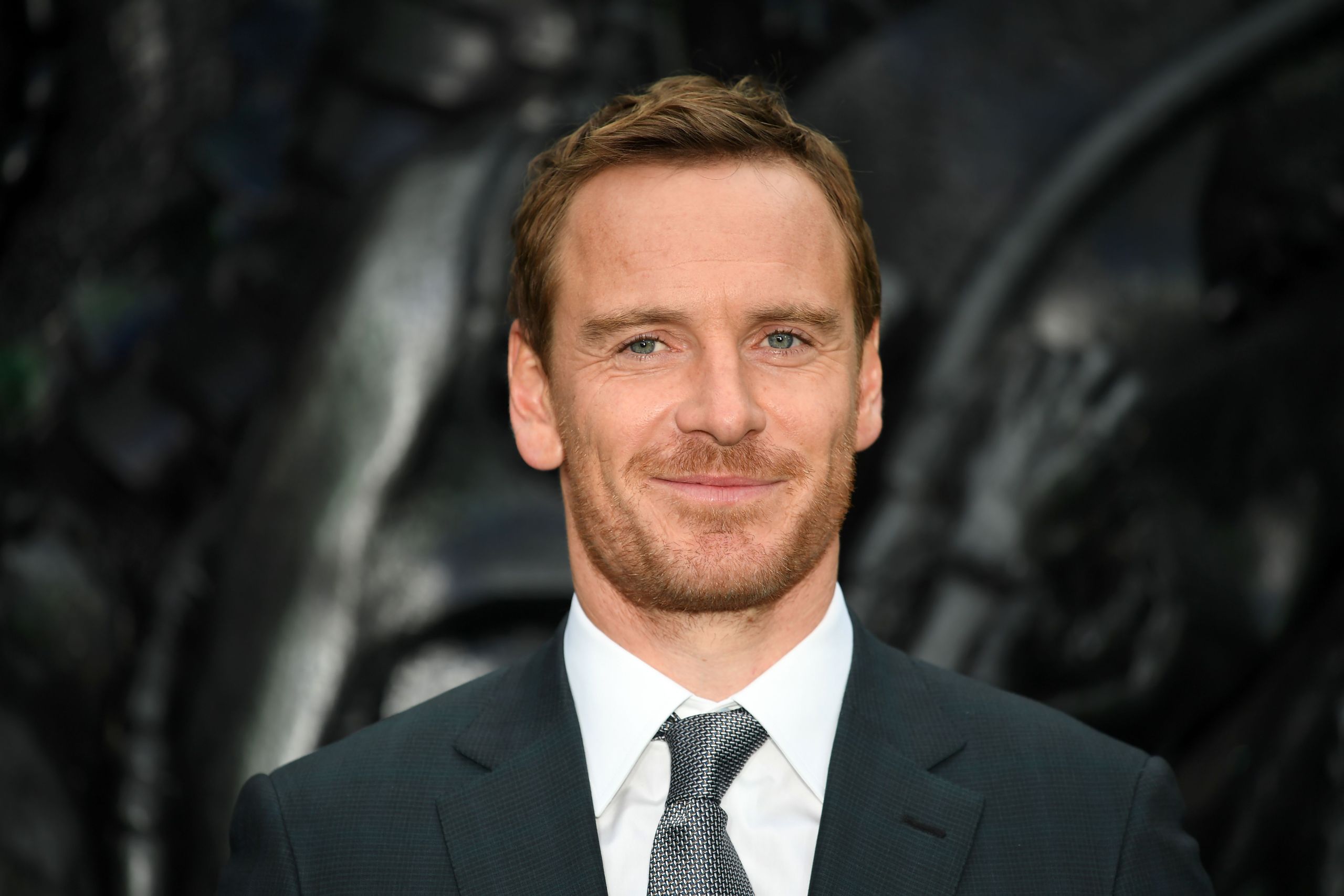 Michael Fassbender posing for a photo at the Alien: Covenant world premiere in London
