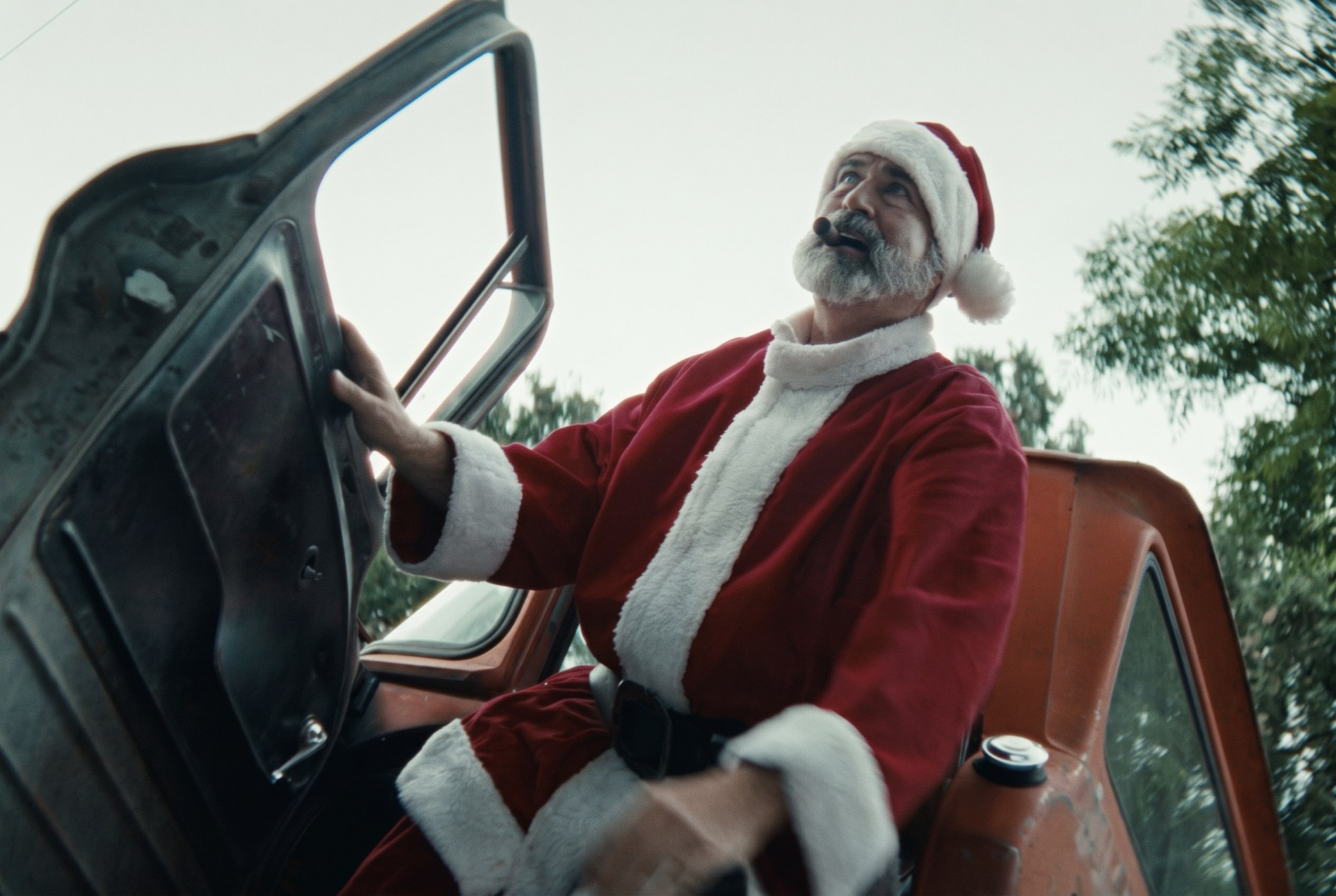 'Christmas at the Kringles' Pits a Suburban Dad and a Badass Santa Against a Family of Holiday-Obsessed Cultists