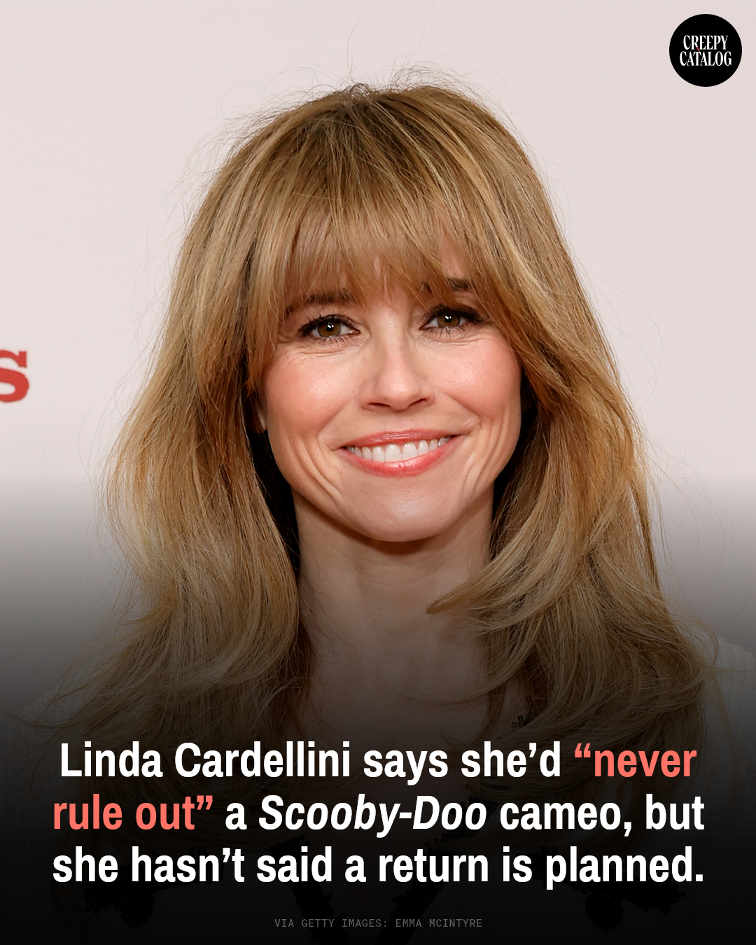 Linda Cardellini posing for a photo