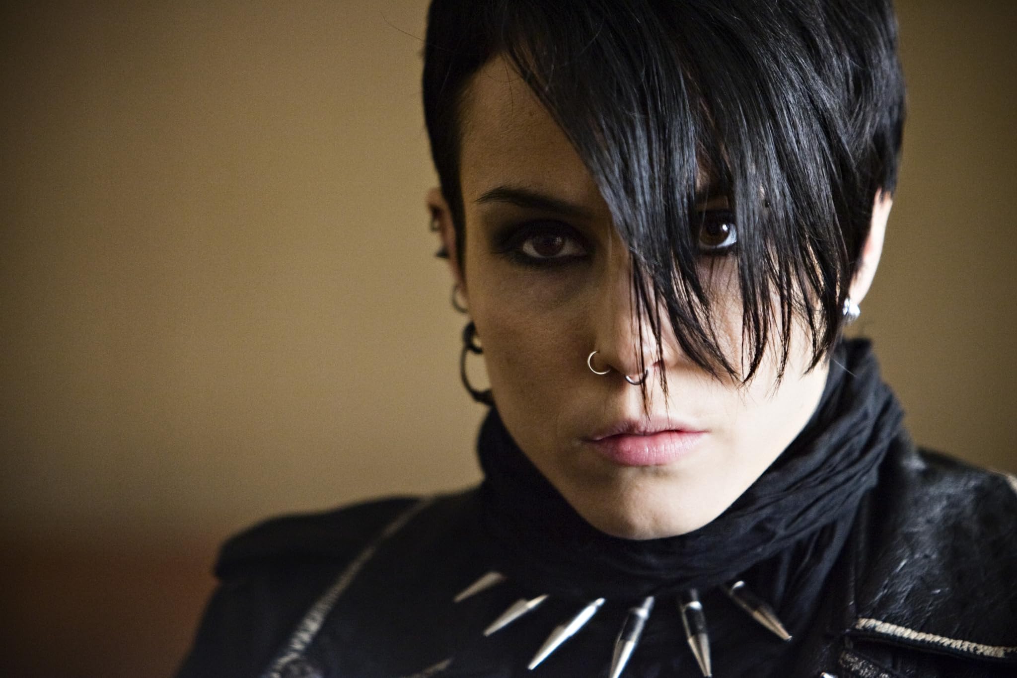 Noomi Rapace as Lisbeth Salander in The Girl with the Dragon Tattoo (2009)