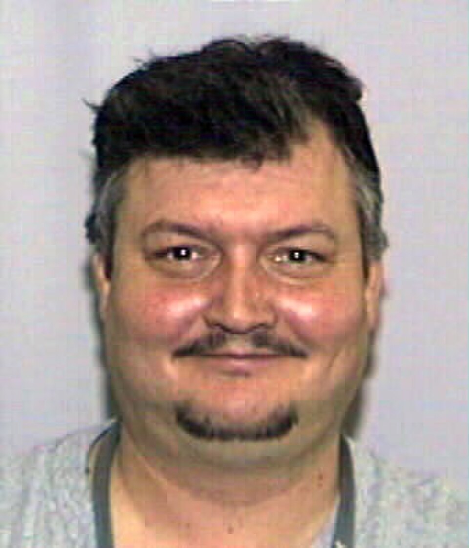 Click to open the image gallery Victor Salva sex offender registration document from the Florida Department of Law Enforcement